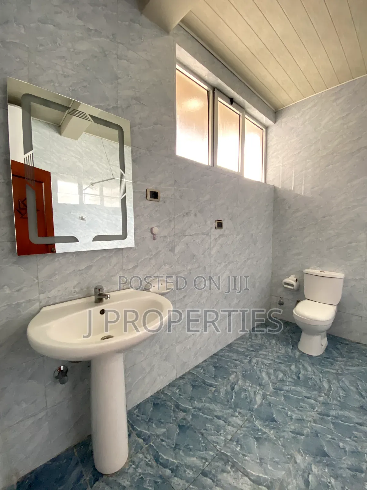 3bdrm Apartment in Nifas Silk-Lafto for rent