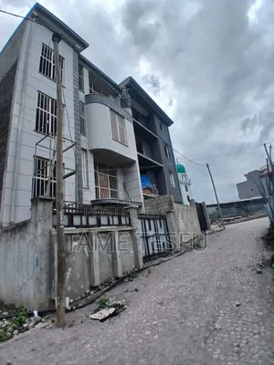 5bdrm House in Garment, Nifas Silk-Lafto for sale