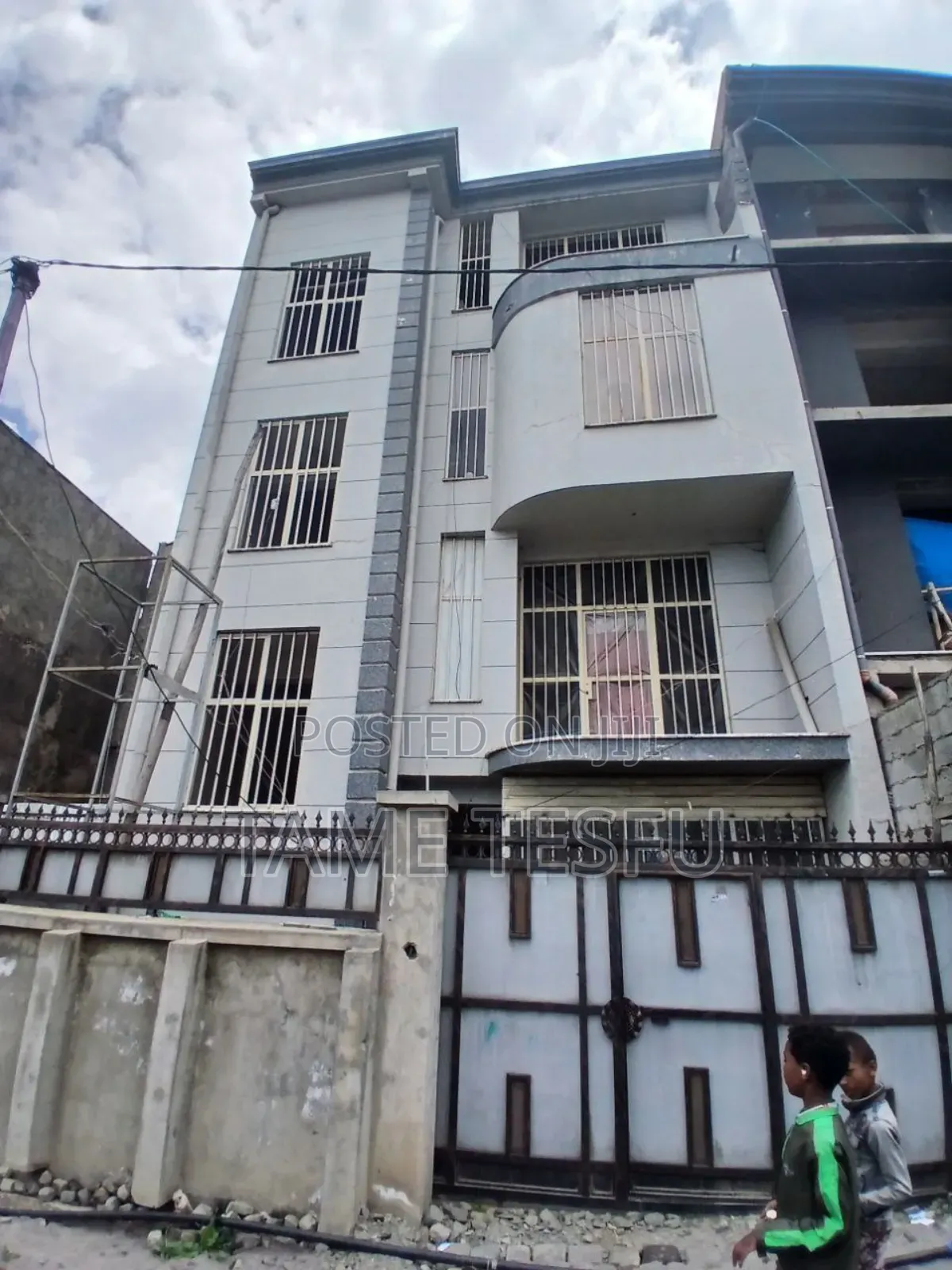 5bdrm House in Garment, Nifas Silk-Lafto for sale