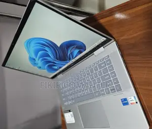 New Laptop HP Envy X360 8GB Intel Core I5 SSD 512GB