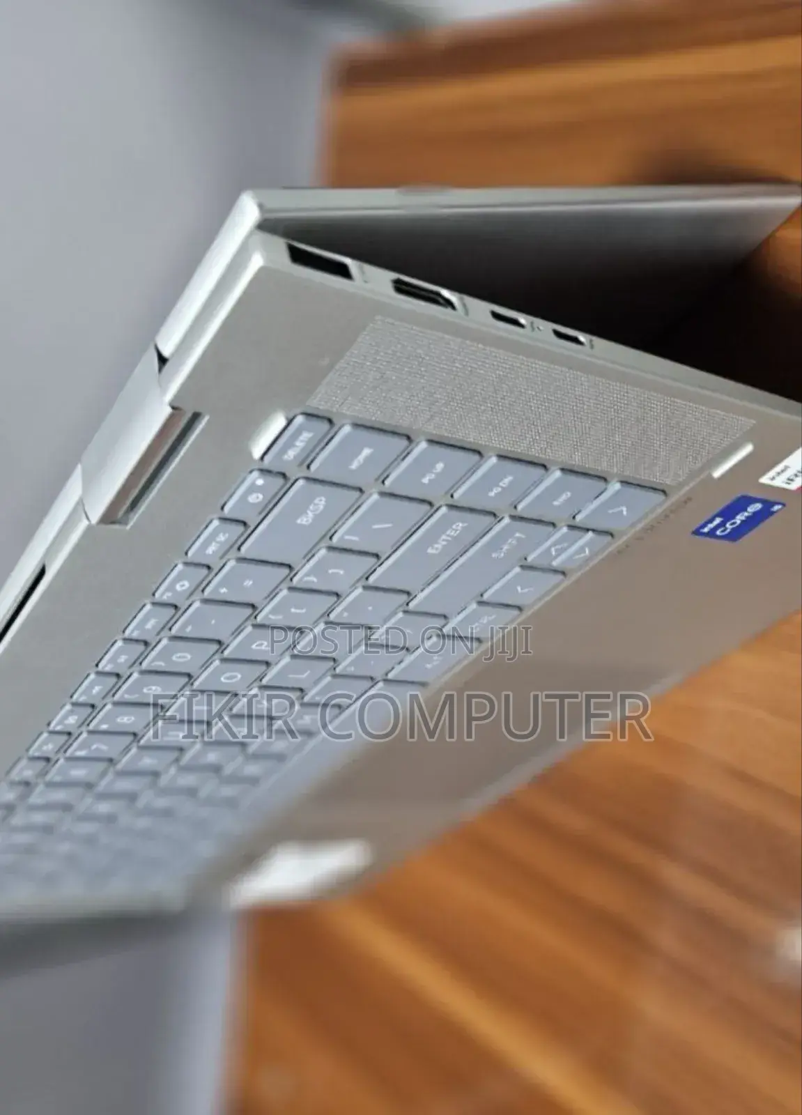 New Laptop HP Envy X360 8GB Intel Core I5 SSD 512GB