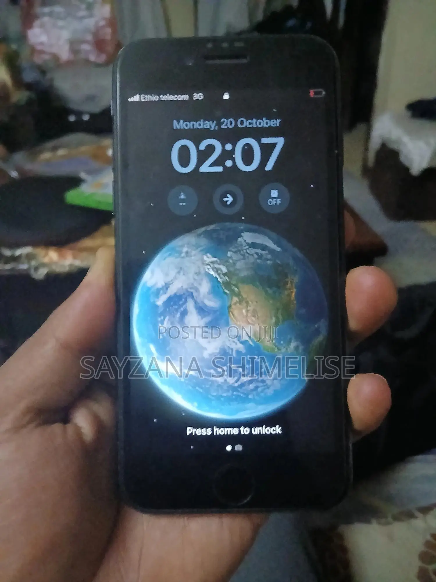 Apple iPhone SE (2020) 64 GB Black