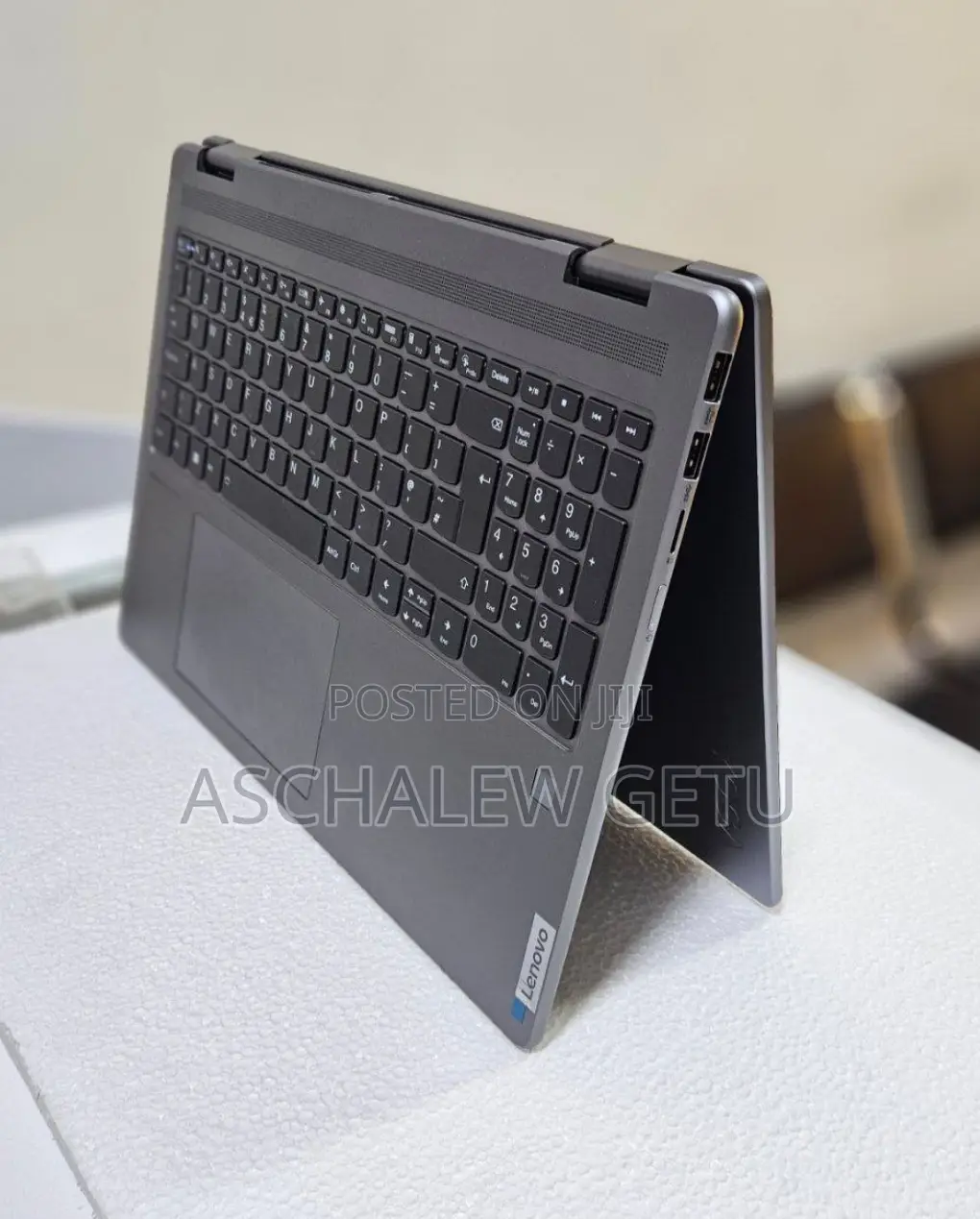 New Laptop Lenovo Yoga 7i 16GB Intel Core I7 SSD 512GB