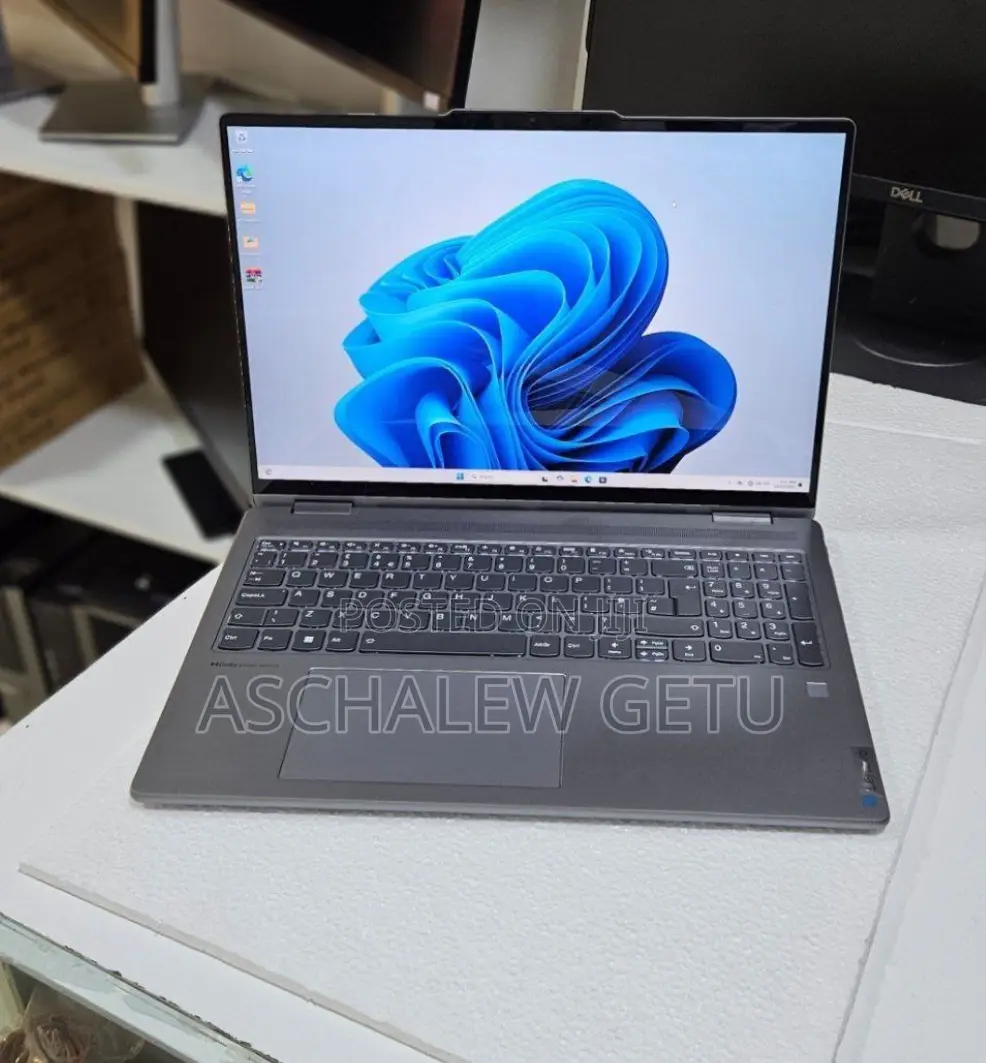 New Laptop Lenovo Yoga 7i 16GB Intel Core I7 SSD 512GB