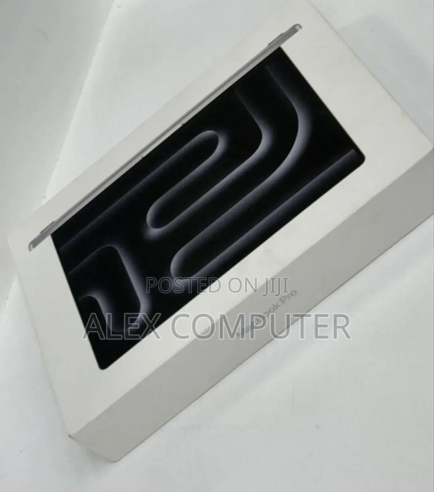 New Laptop Apple MacBook 24GB Apple M4 Pro SSD 512GB