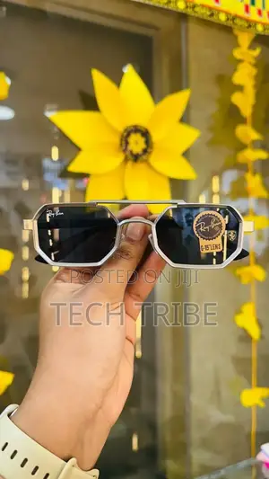Photo - Sunglasses From an International Brands Imported From Italy