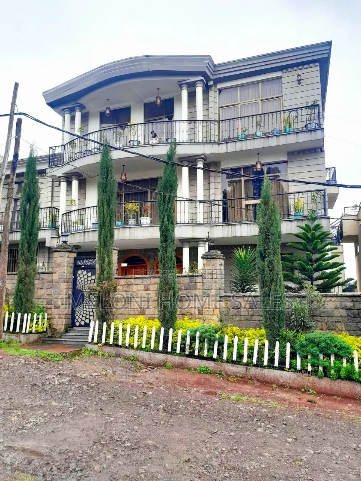 4bdrm House in Adiss Ababa, Bole for sale