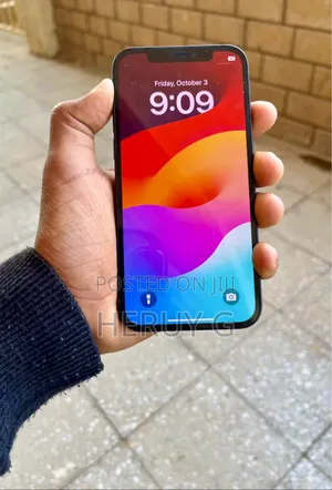 Apple iPhone 12 64 GB Black