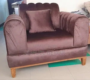 Photo - Single Sofa