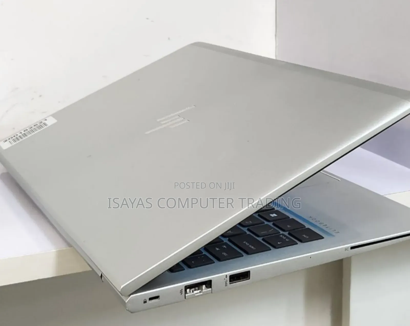 New Laptop HP EliteBook 845 G8 16GB AMD Ryzen 5 SSD 512GB