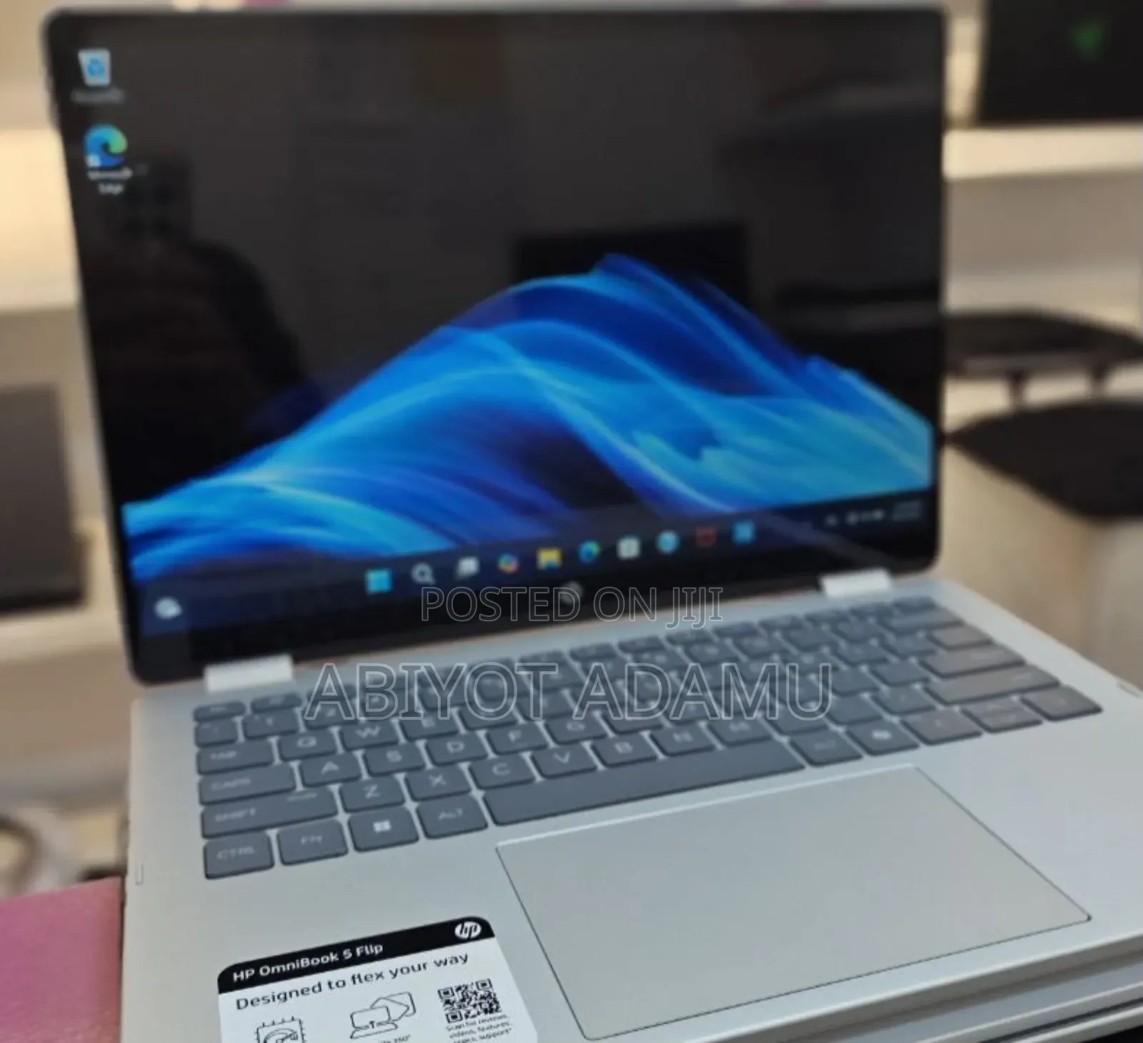 New Laptop HP OmniBook 5 Flip 16GB Intel Core I5 SSD 512GB