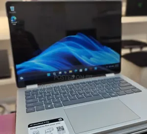 New Laptop HP OmniBook 5 Flip 16GB Intel Core I5 SSD 512GB