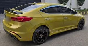 Photo - Hyundai Avante 2017 Gold