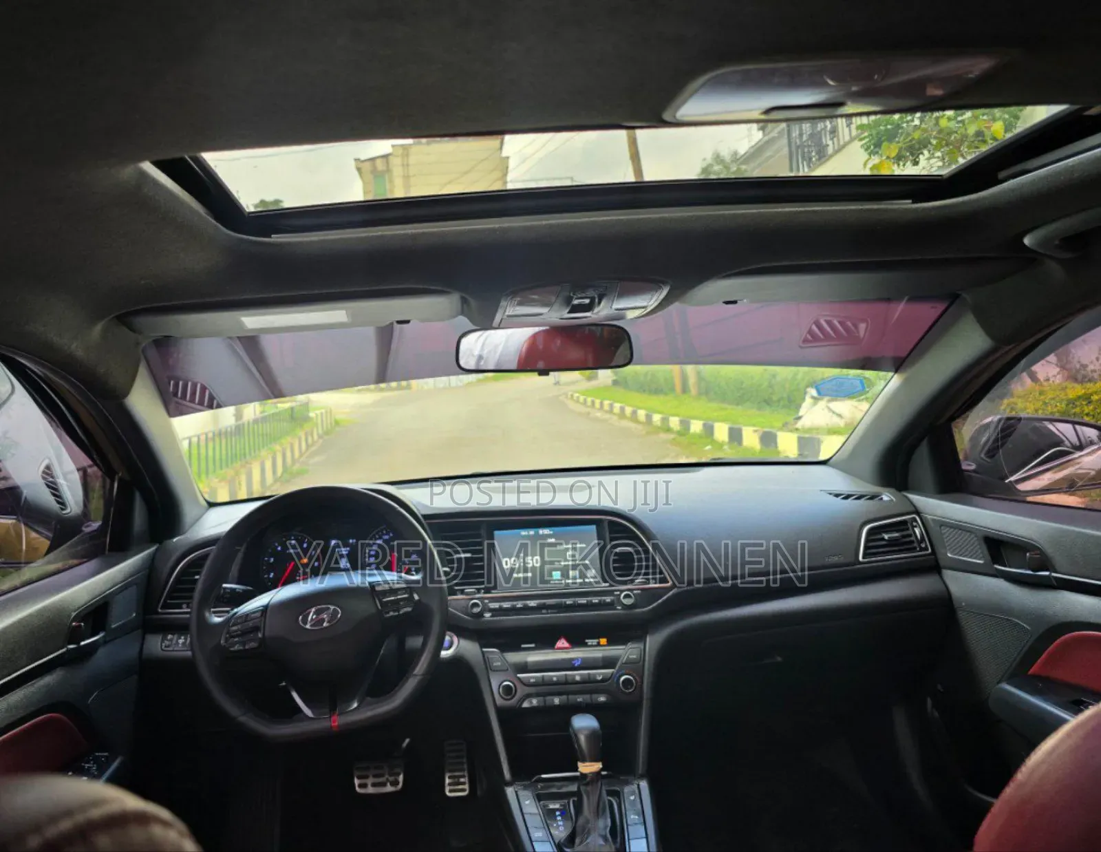 Hyundai Avante 2017 Gold