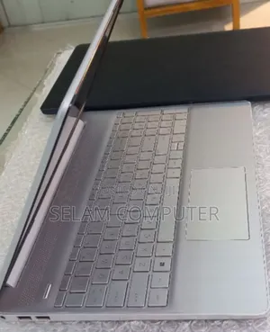 New Laptop HP Stream Notebook 8GB Intel Core I5 SSD 1T