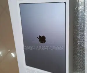 New Laptop Apple MacBook Pro 8GB Apple M3 Pro SSD 512GB