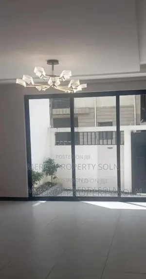 Furnished 11bdrm House in Bole for sale