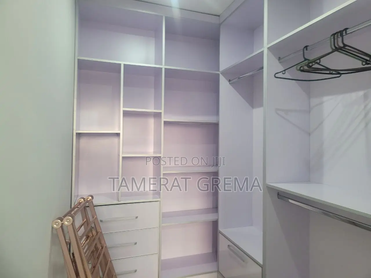 Furnished 4bdrm Apartment in Enedebalebat, Bole for sale