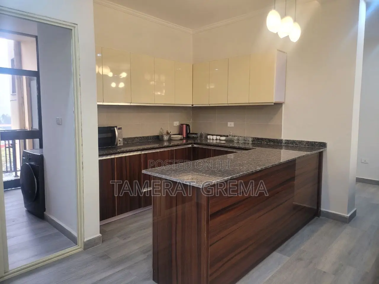 Furnished 4bdrm Apartment in Enedebalebat, Bole for sale