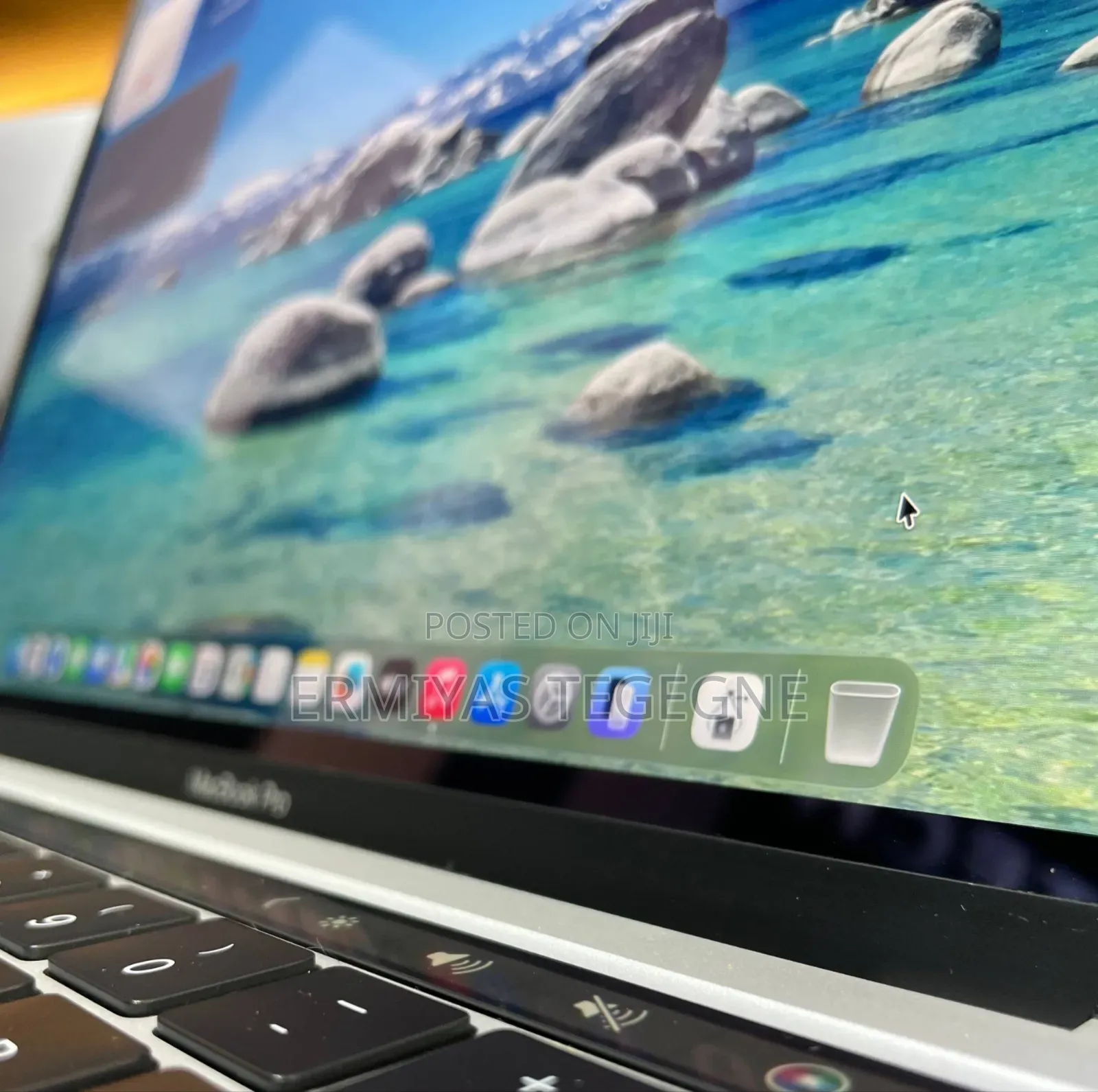 New Laptop Apple MacBook Pro M1 8GB Intel Core I7 SSD 512GB