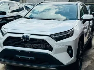 Photo - New Toyota RAV4 2024 White