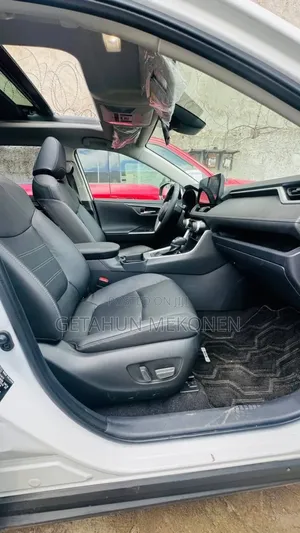 New Toyota RAV4 2024 White