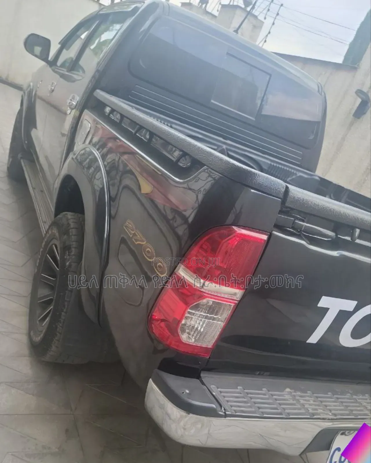 Toyota Hilux 2013 Matt Black