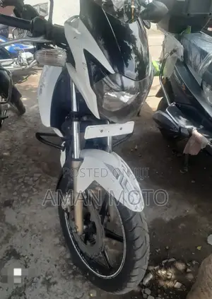 TVS Apache 180 RTR 2018 White