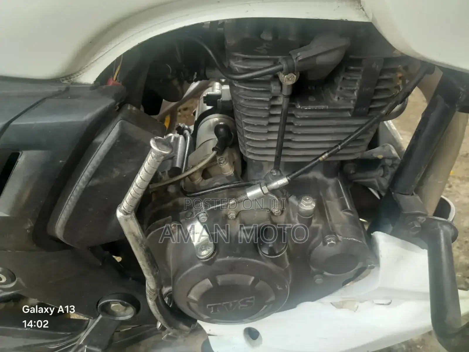 TVS Apache 180 RTR 2018 White