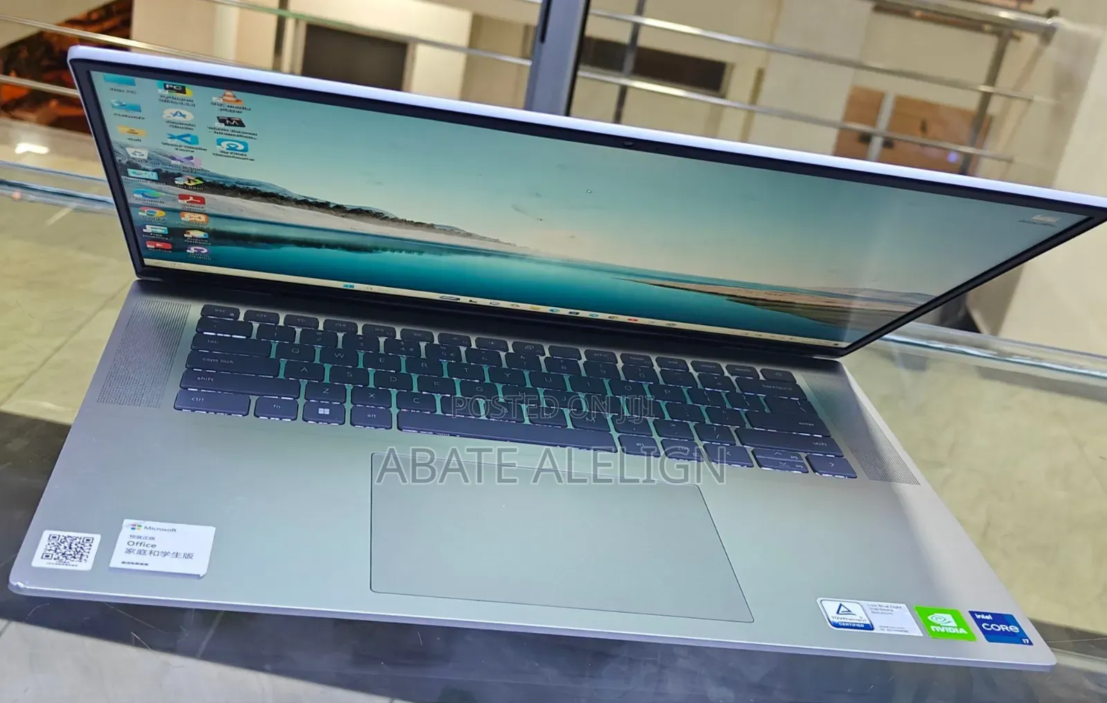 New Laptop Dell Inspiron 16 5620 16GB Intel Core I7 SSD 512GB