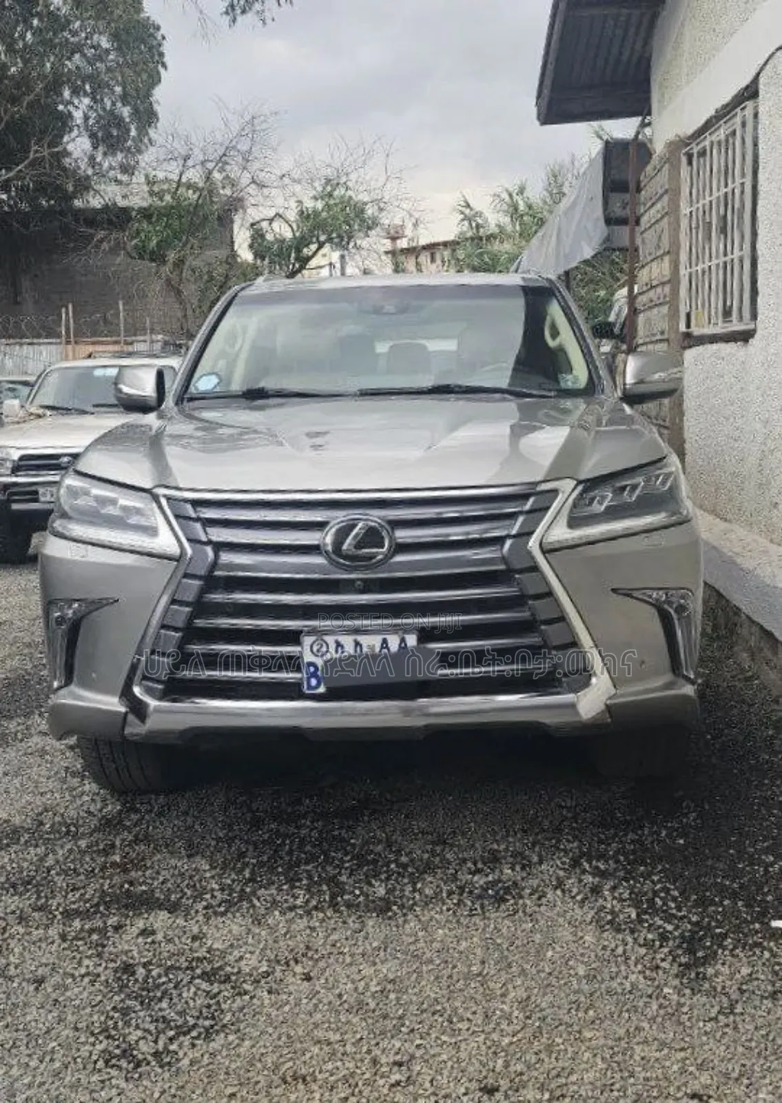 Lexus LX 2017 Silver