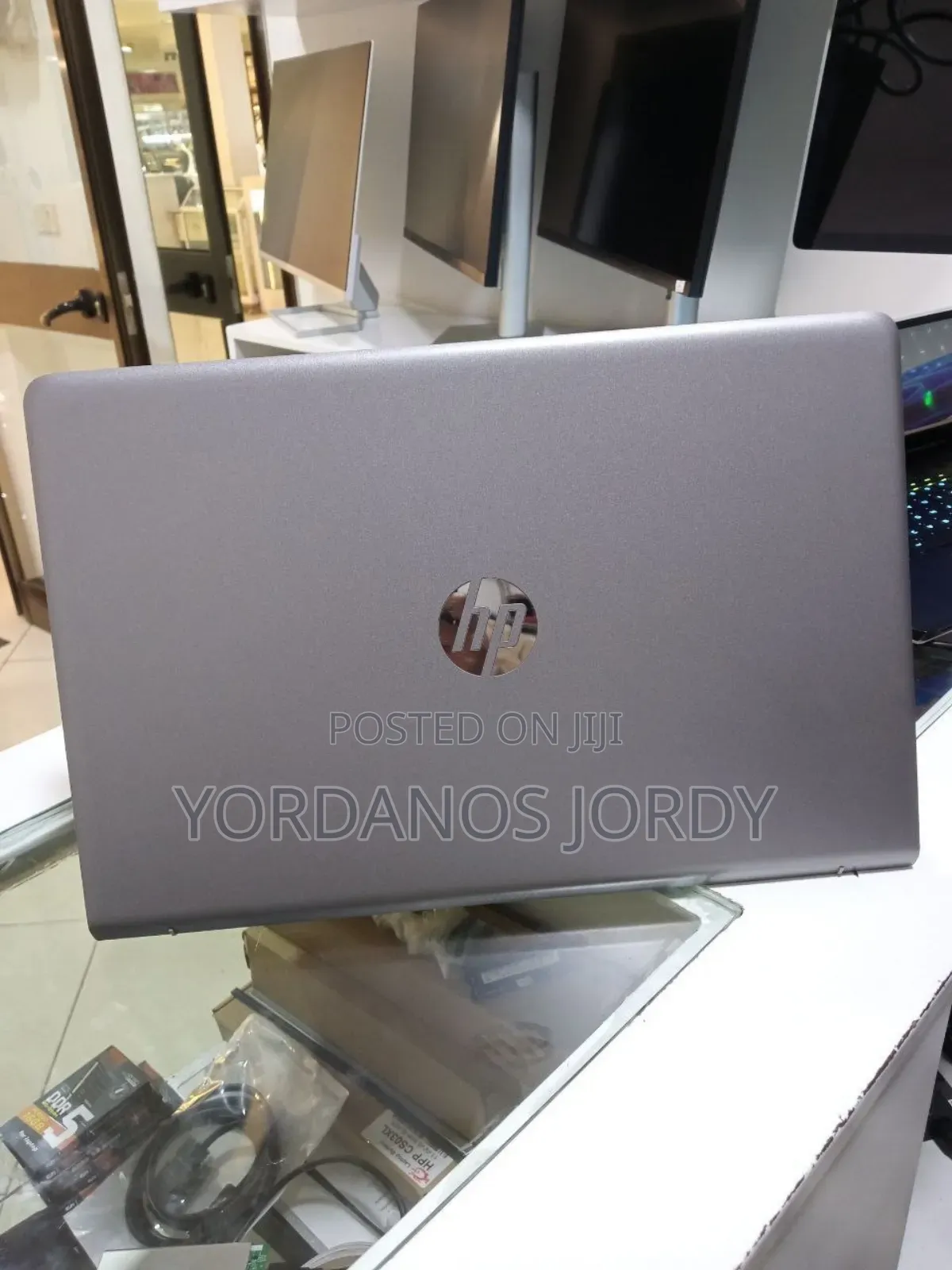 New Laptop HP Pavilion 15 8GB Intel Core I5 SSD 1T