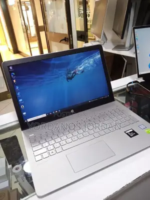 New Laptop HP Pavilion 15 8GB Intel Core I5 SSD 1T