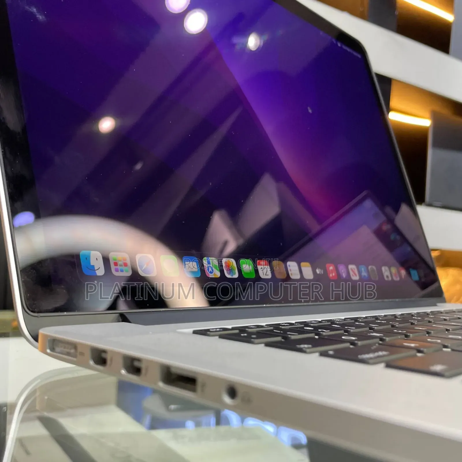 New Laptop Apple MacBook Pro 2015 16GB Intel Core I7 SSD 256GB