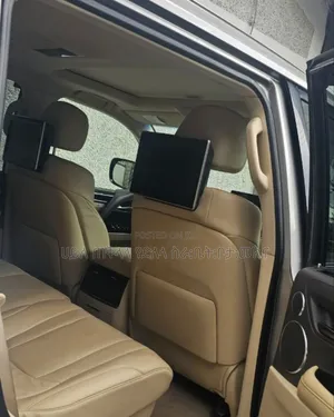 Lexus LX 2017 Silver