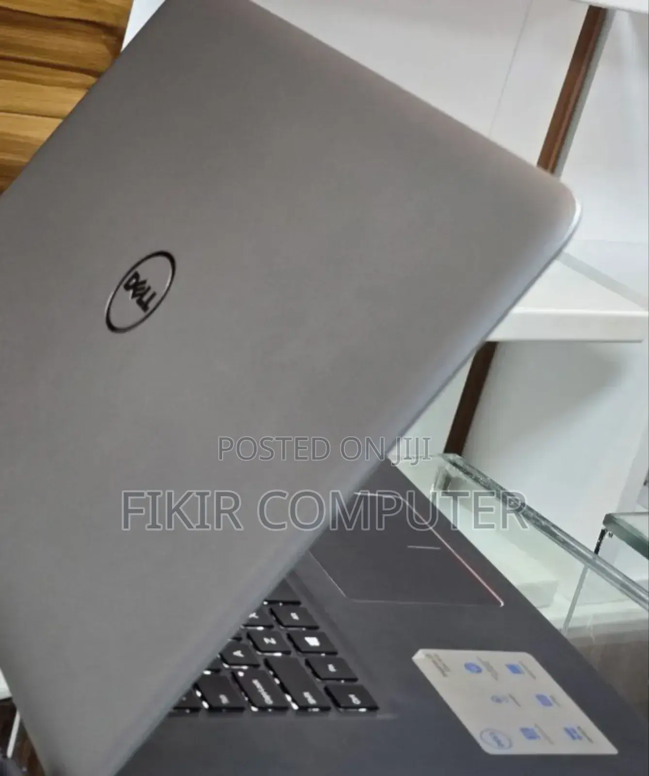 New Laptop Dell Inspiron 15 8GB Intel Core I7 HDD 1T