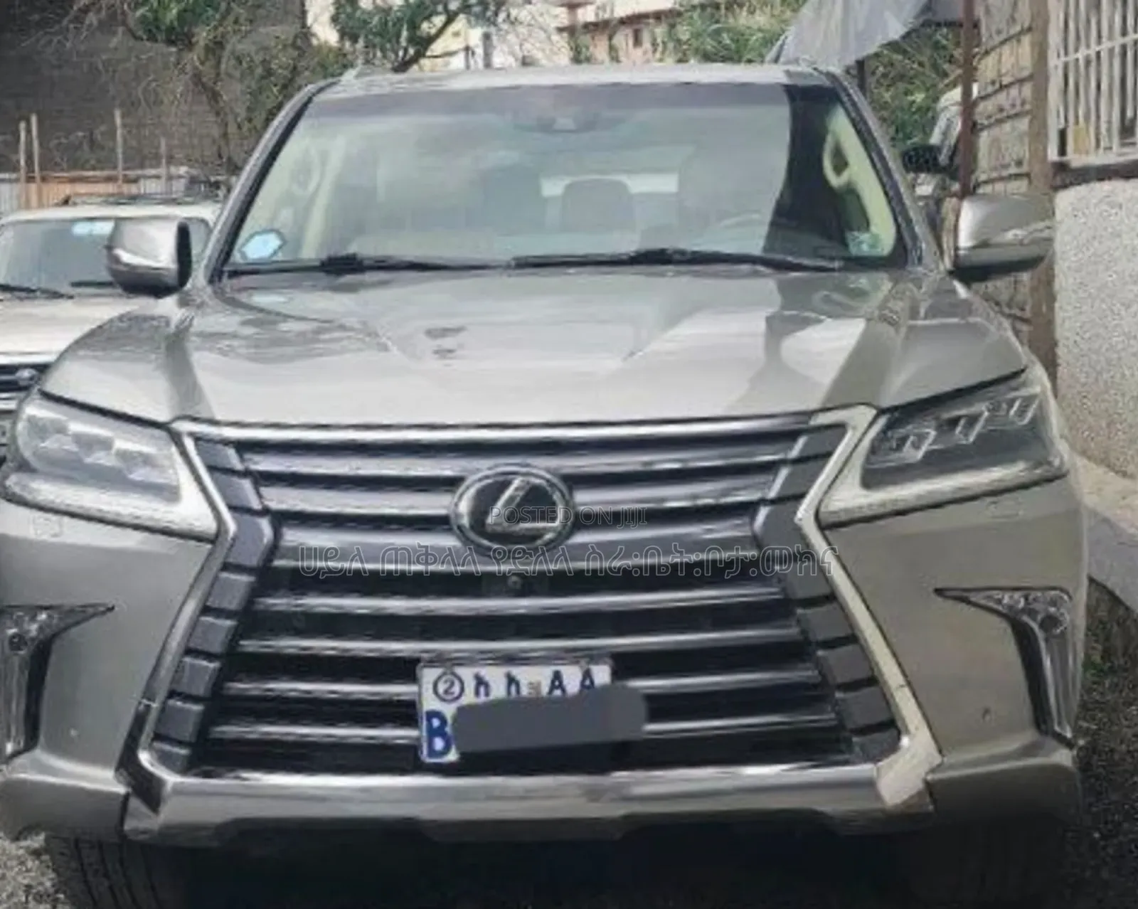 Lexus LX 2017 Silver