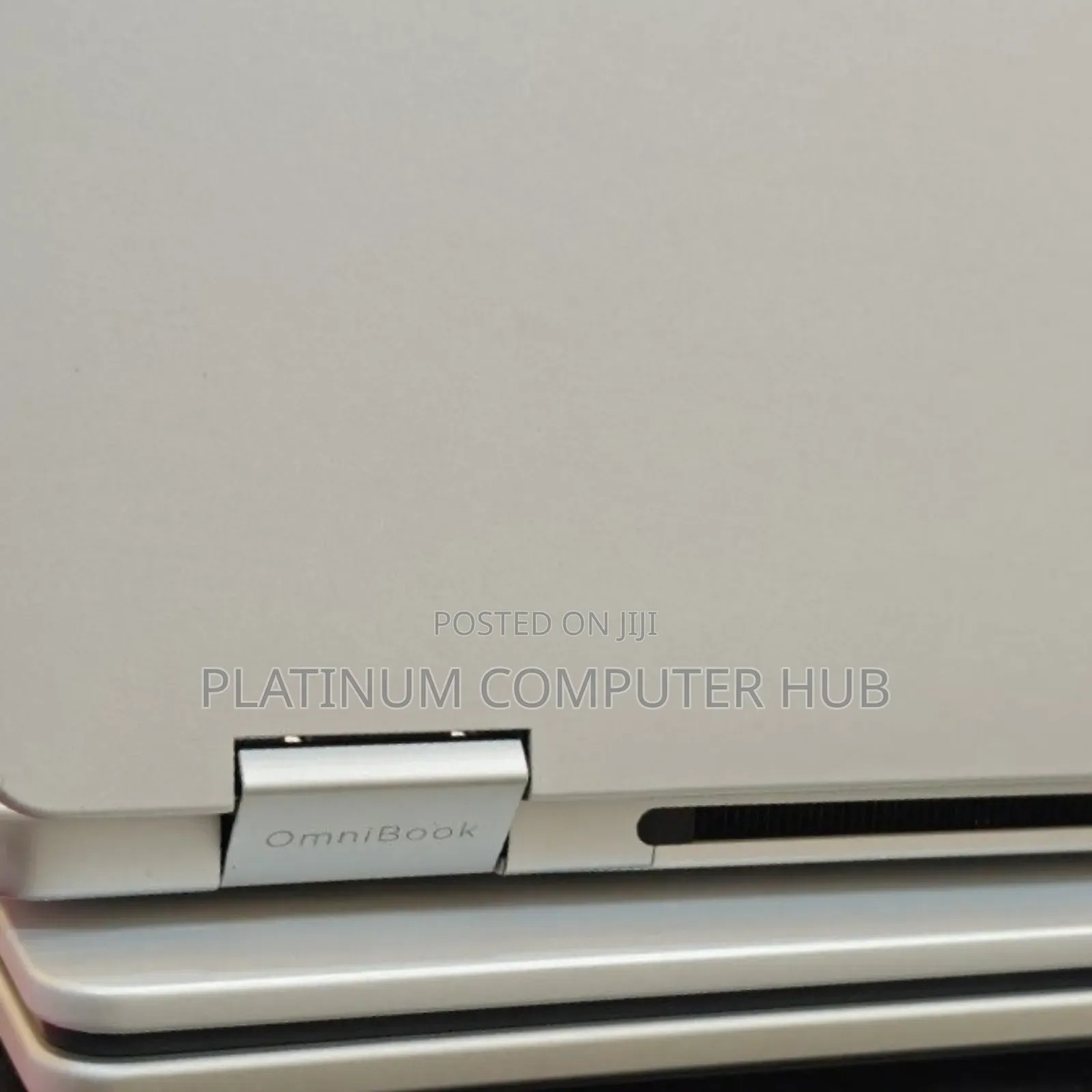 New Laptop HP OmniBook 5 Flip 14-Fp0023dx 8GB Intel Core I5 SSD 512GB