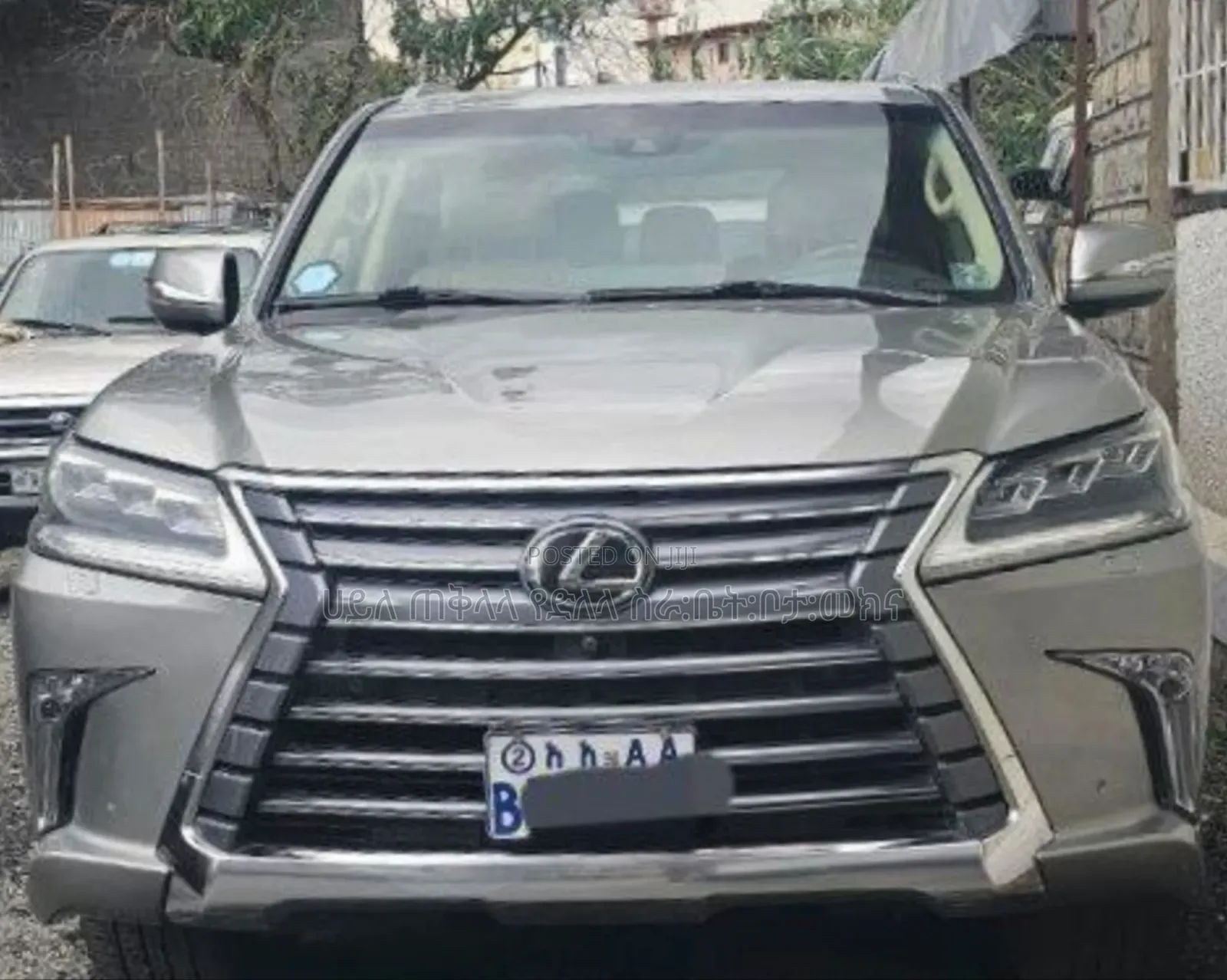 Lexus LX 2017 Silver