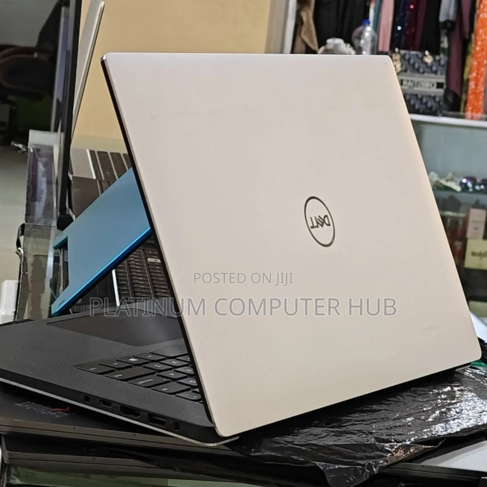 New Laptop Dell Precision 5540 16GB Intel Core I7 SSD 512GB