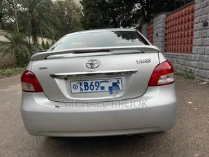 Toyota Yaris 2007 Silver