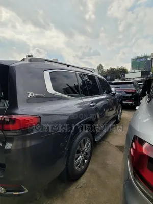 Photo - New Toyota Land Cruiser 2023 Silver