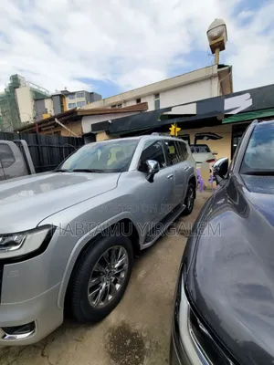 New Toyota Land Cruiser 2023 Silver