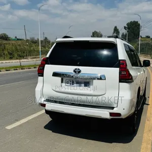 Toyota Land Cruiser Prado 2020 White