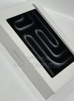 New Laptop Apple MacBook Pro 2024 M4 Max 14-Inch 24GB Intel SSD 512GB