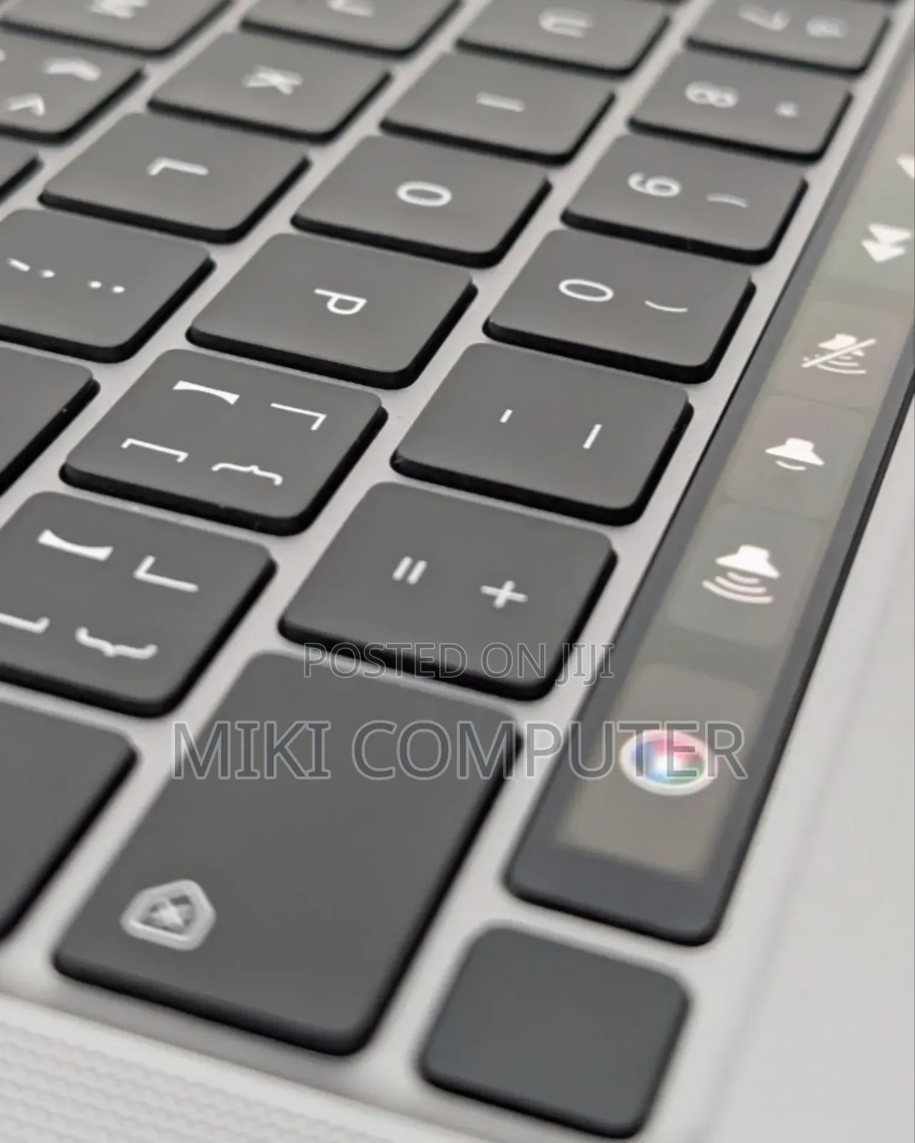 New Laptop Apple MacBook Pro M1 8GB Intel SSD 512GB