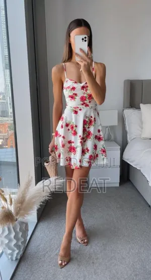 የሴቶች ቀሚስ የ Shein