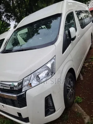 Toyota Grand HiAce 2021 White