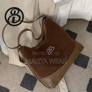 Photo - Shoulder Bags