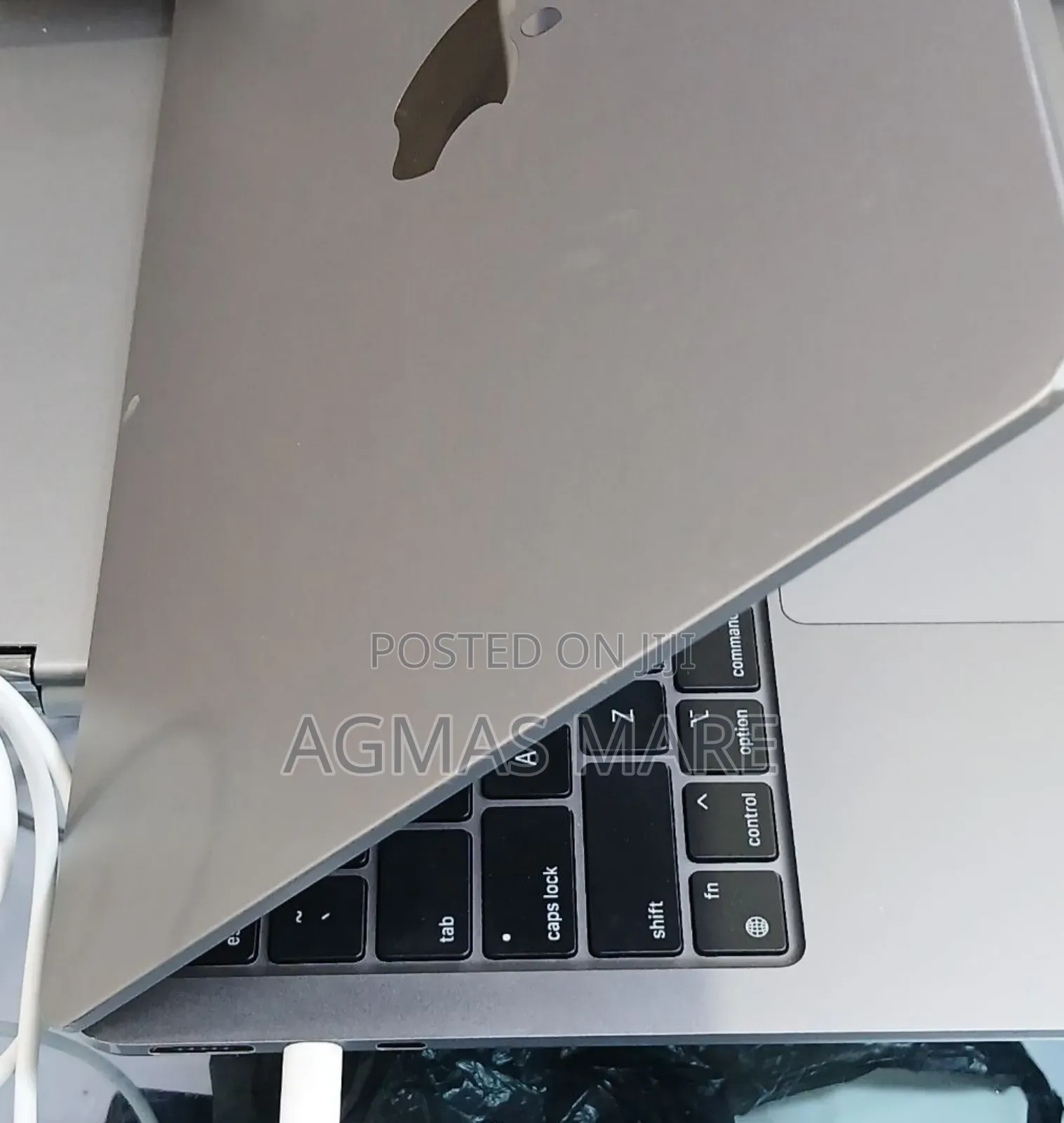 New Laptop Apple MacBook Air 2022 M2 8GB Apple M2 SSD 256GB
